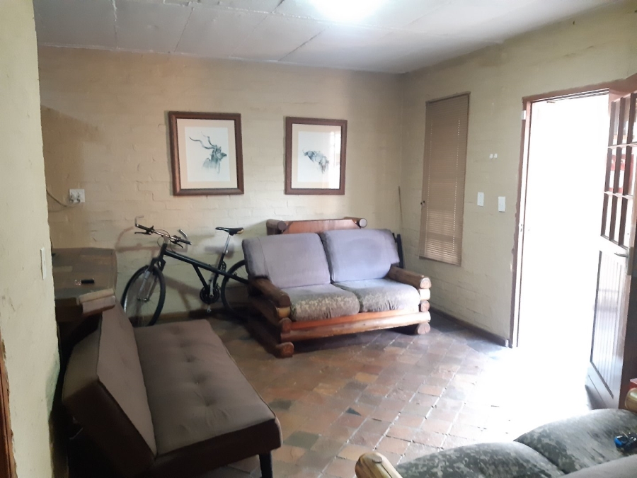 2 Bedroom Property for Sale in Kannoniers Park North West